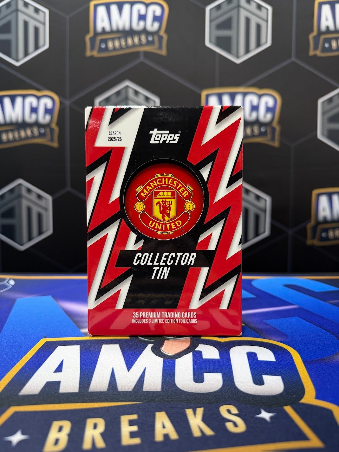 Topps Manchester United Collector Tin 2025-26